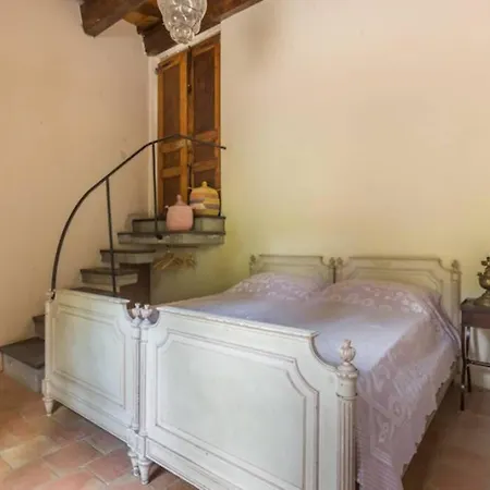 Villa Amazing 2km From The Bosa